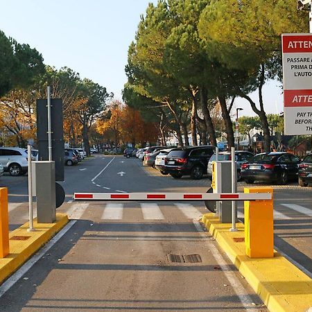 Splendid Lake Desenzano del Garda Exterior foto